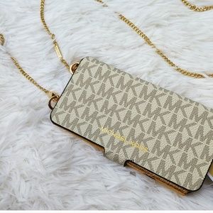 Michael Kors iPhone 7 Case Bifold wallet